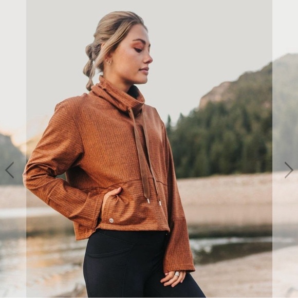 Senita Athletics Going Places Pullover -brown - Picture 3 of 7